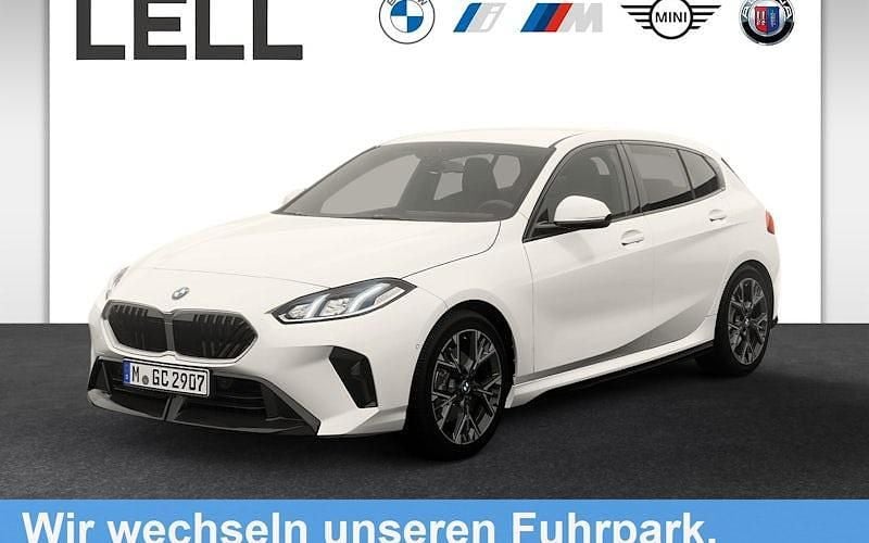 Weiß Neu 2025 BMW 120 Shadowline Kleinwagen | 33.290 € (Superpreis) - Bild 1/4