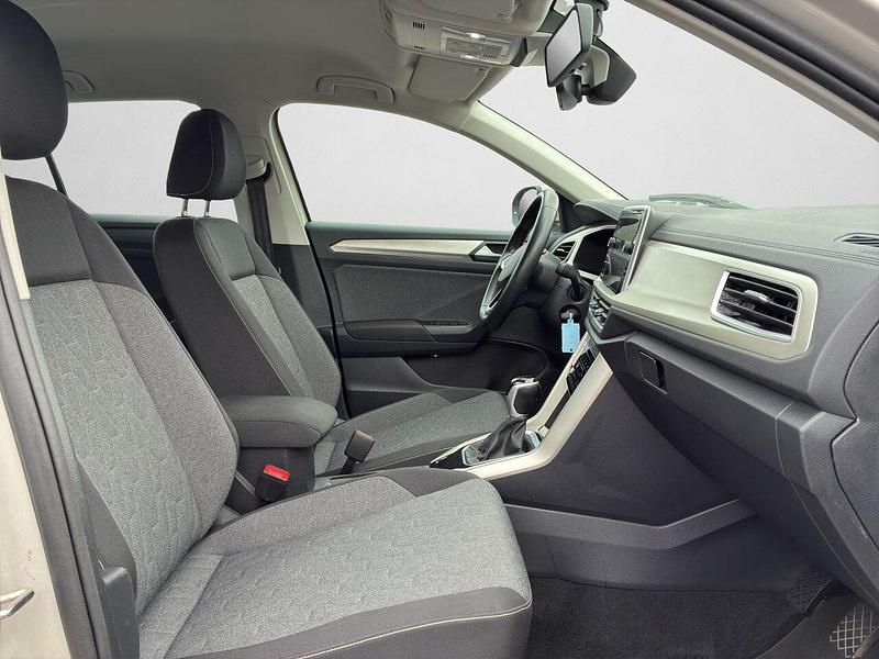 Gebraucht VW T-Roc Move 150 PS (110 kW) 2023 Ascotgrau SUV