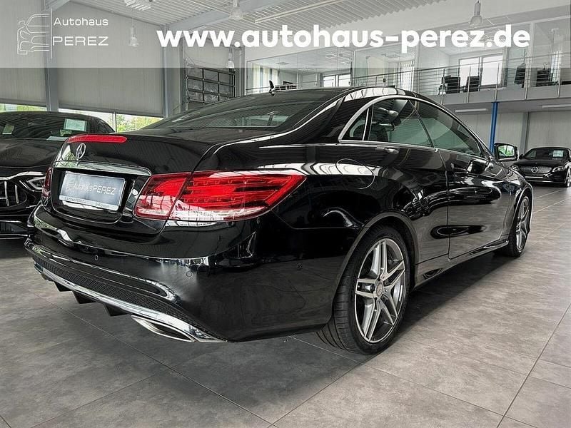 Gebraucht Mercedes E220 Sport 170 PS (125 kW) 2016 Schwarz Coupé
