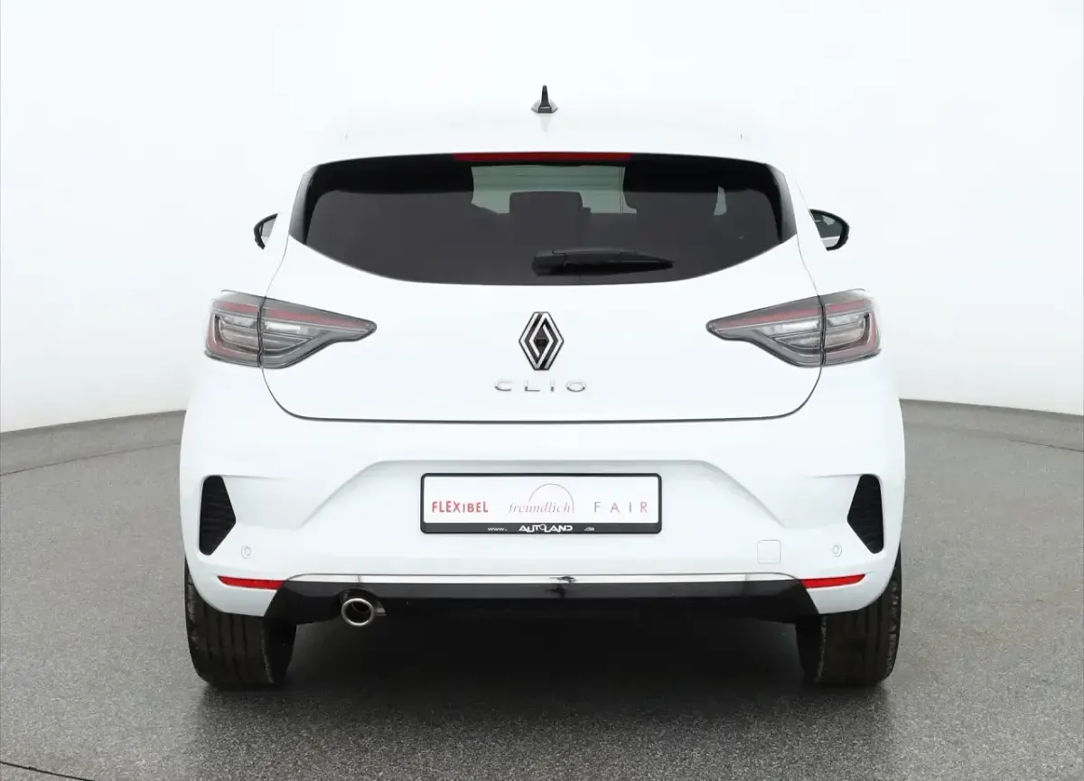 Uusi Renault Clio V Techno 91 HP (66 kW) 2026 Valkoinen