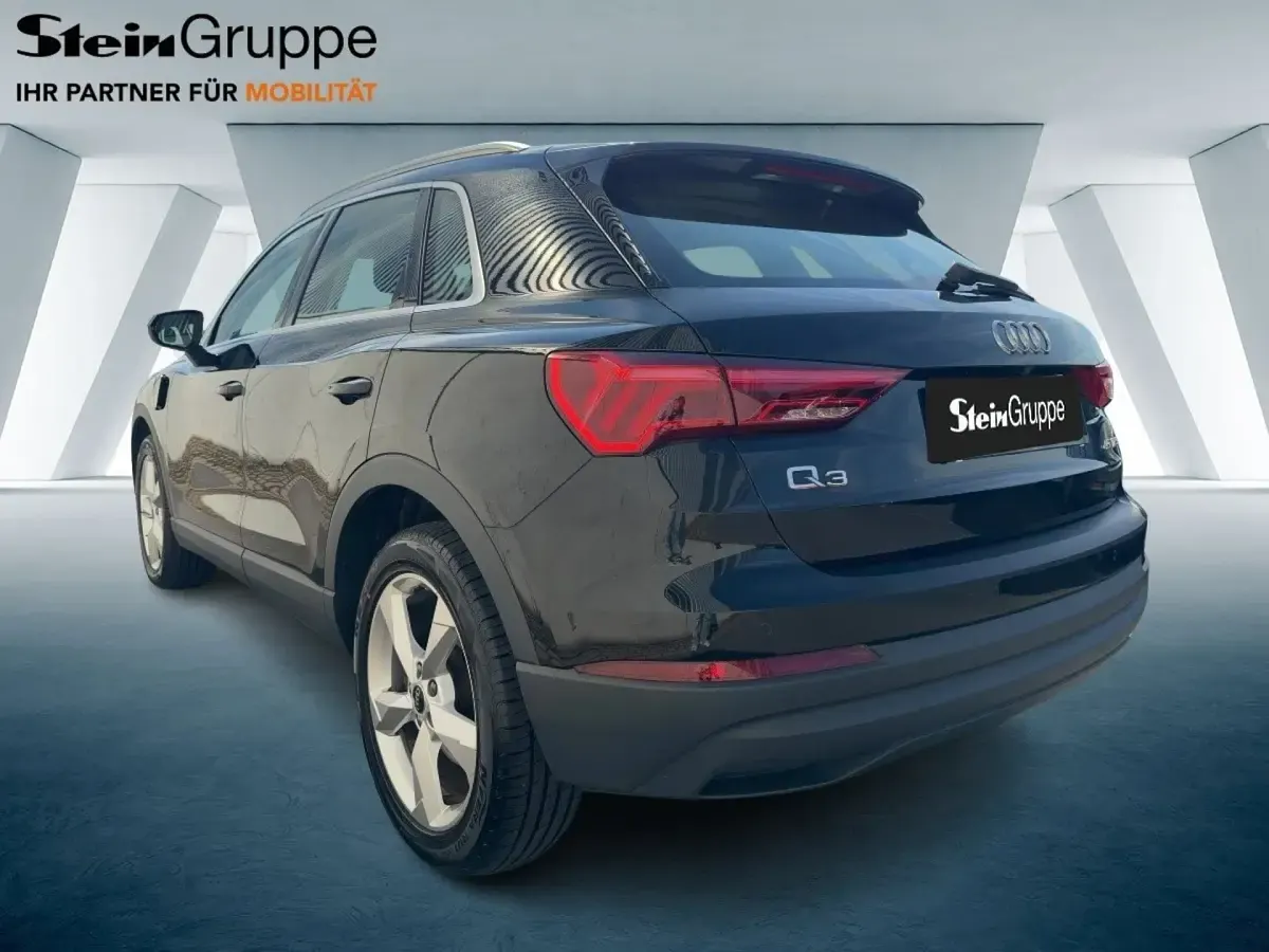 Gebraucht Audi Q3 Ambiente 245 PS (180 kW) 2022 Schwarz SUV