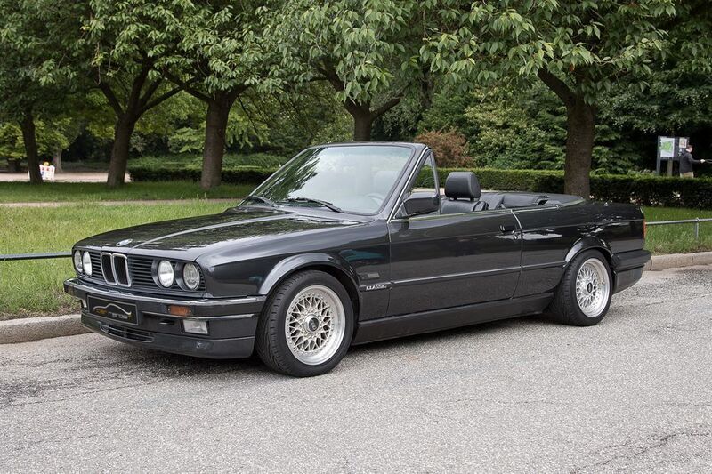 Schwarz Gebraucht 1990 BMW 320 Cabriolet Basis Cabrio | 12.700 € - Bild 1/4