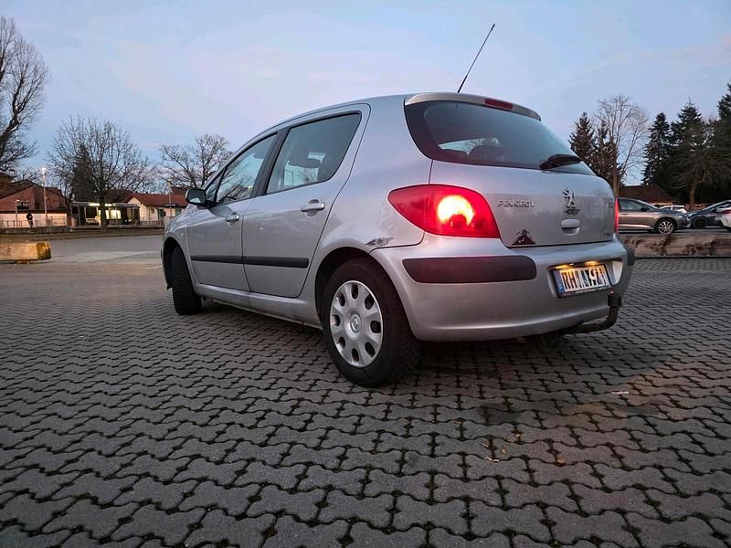 Gebraucht Peugeot 307 109 PS (80 kW) 2003 Grau Kleinwagen