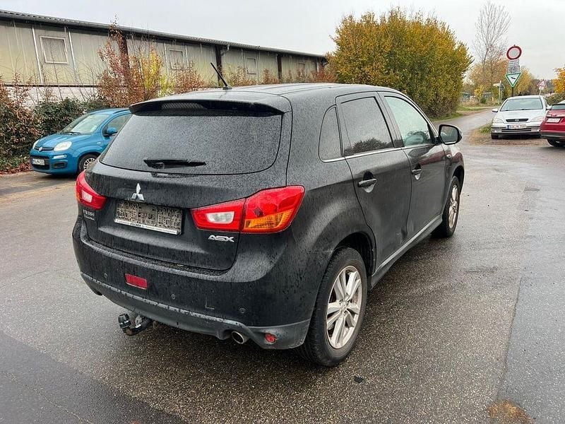 Gebraucht Mitsubishi ASX Edition 150 PS (110 kW) 2013 Schwarz SUV