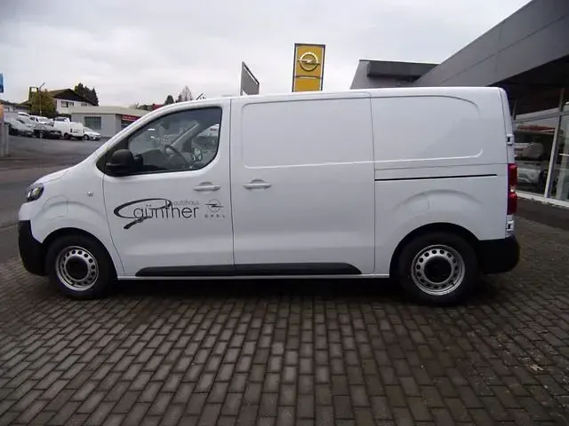 Gebraucht Opel Vivaro-e Combi Edition 100 kW (136 PS) 2024 Purple (keine angabe) Van / Kleinbus