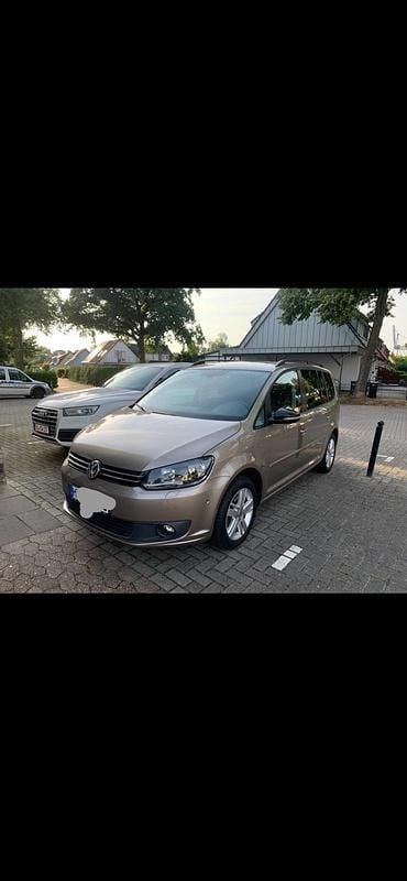 Beige Gebraucht 2012 VW Touran Match Van / Kleinbus | 7.100 € (Guter Preis) - Bild 1/4