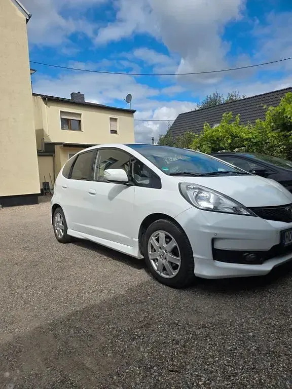 Gebraucht Honda Jazz SI 99 PS (72 kW) 2014 Weiß Kleinwagen