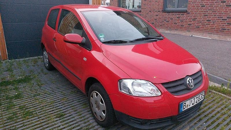 Rot Gebraucht 2007 VW Fox Kleinwagen | 1.800 € (Guter Preis) - Bild 1/3