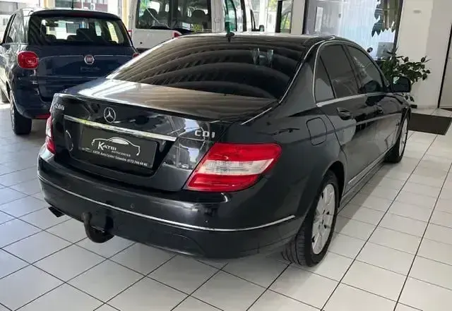 Gebraucht Mercedes C200 Elegance 136 PS (100 kW) 2007 Schwarz Limousine