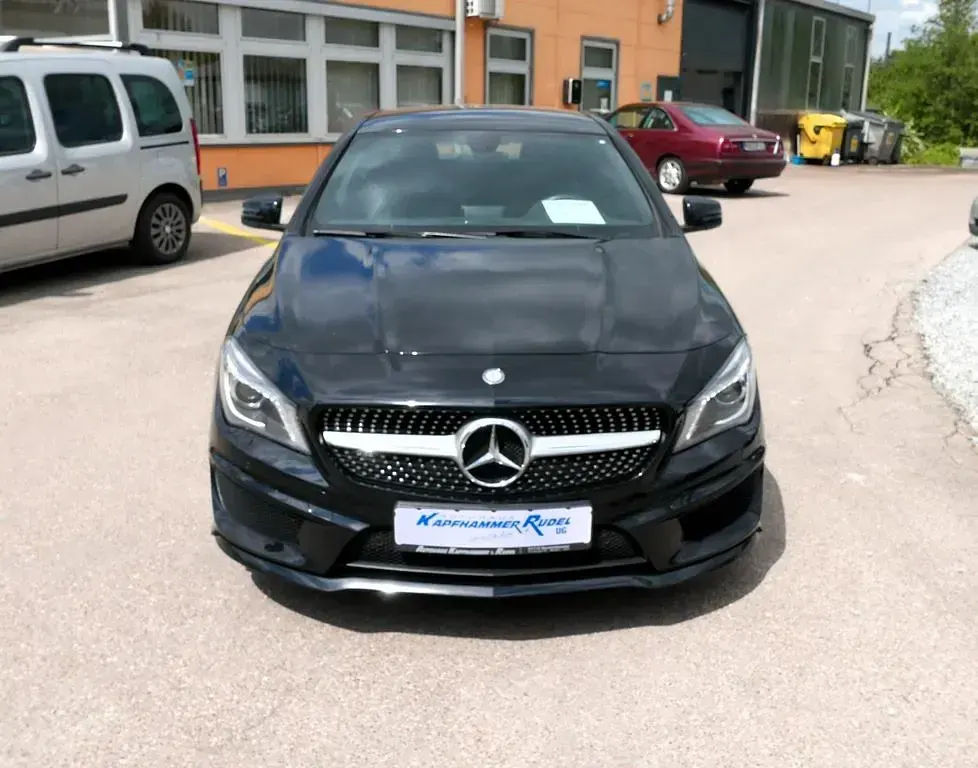Gebraucht Mercedes CLA180 AMG line 122 PS (89 kW) 2013 Schwarz Limousine