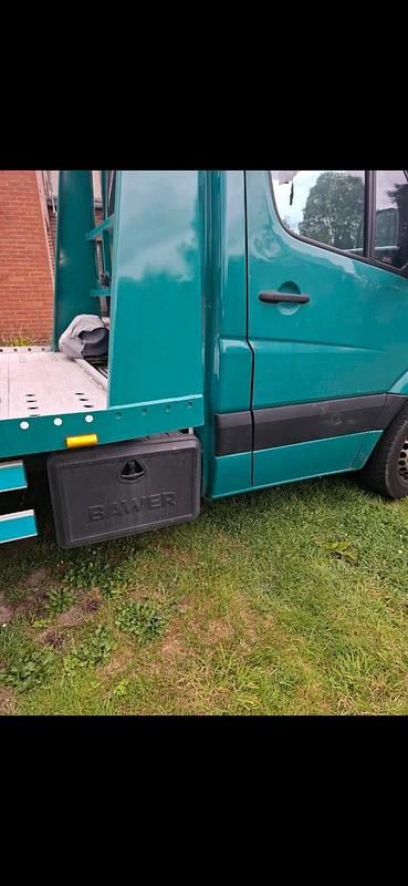 Gebraucht Mercedes Sprinter 163 PS (119 kW) 2011 Grün Van