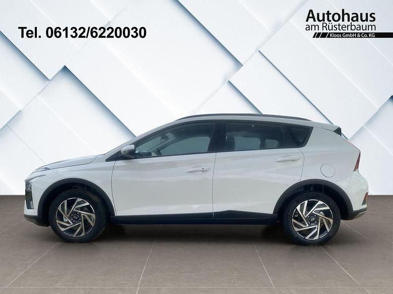 Neu Hyundai Bayon Trend 101 PS (74 kW) 2025 Atlas white / sol SUV