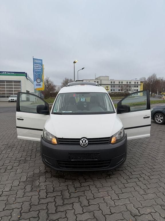 Weiß Gebraucht 2013 VW Caddy Startline Van / Kleinbus | 4.900 € (Guter Preis) - Bild 1/4