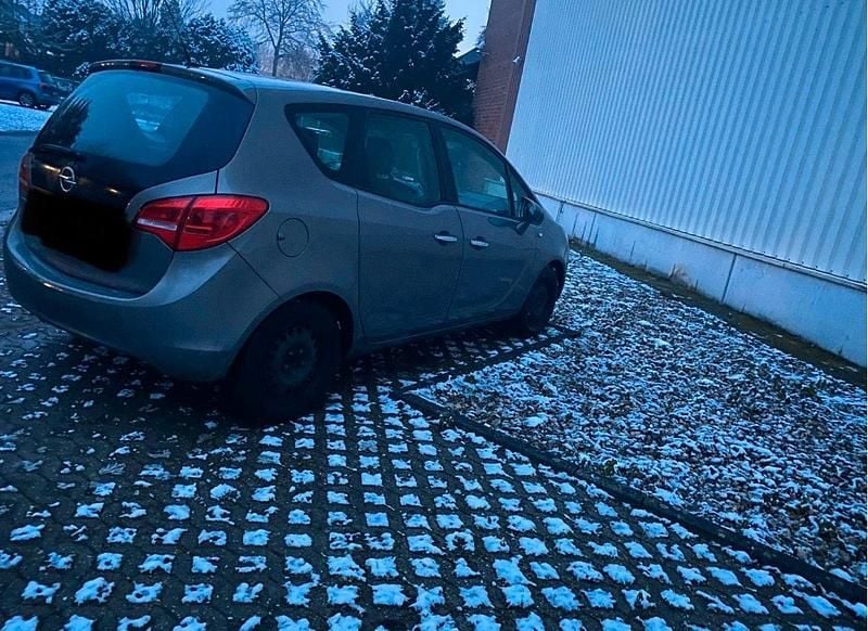 Gebraucht Opel Meriva 130 PS (95 kW) 2013 Braun Van / Kleinbus