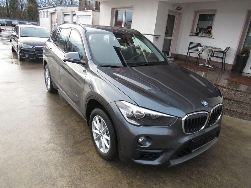 Gebraucht BMW X1 Advantage 192 PS (141 kW) 2015 Grau SUV