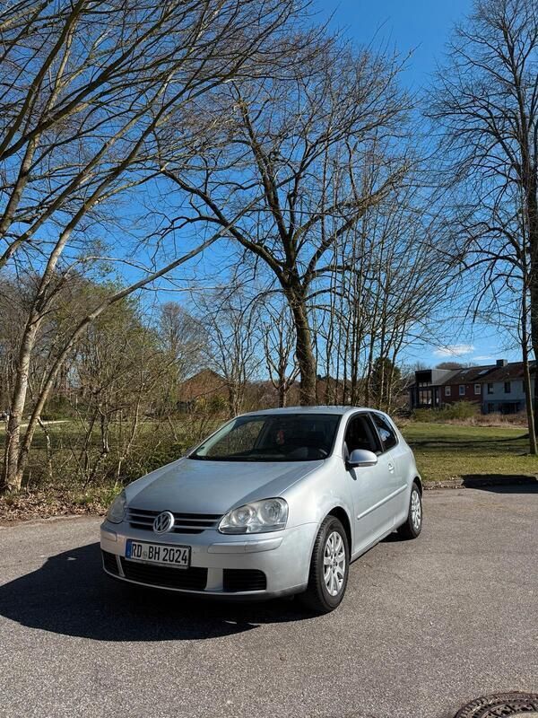 Silber Gebraucht 2005 VW Golf V Coupé | 3.000 € (Etwas zu teuer) - Bild 1/4