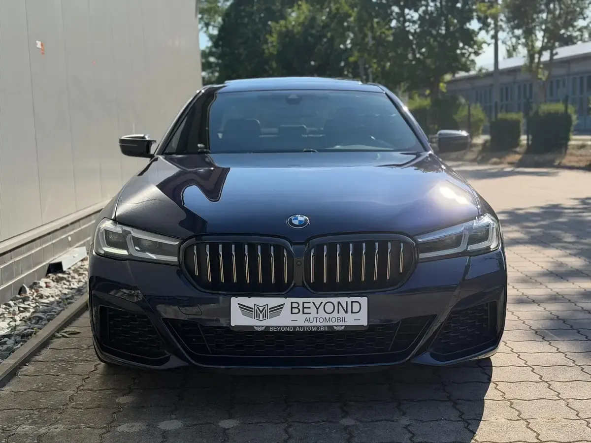 Gebraucht BMW M550 Shadowline 530 PS (389 kW) 2020 Blau Limousine
