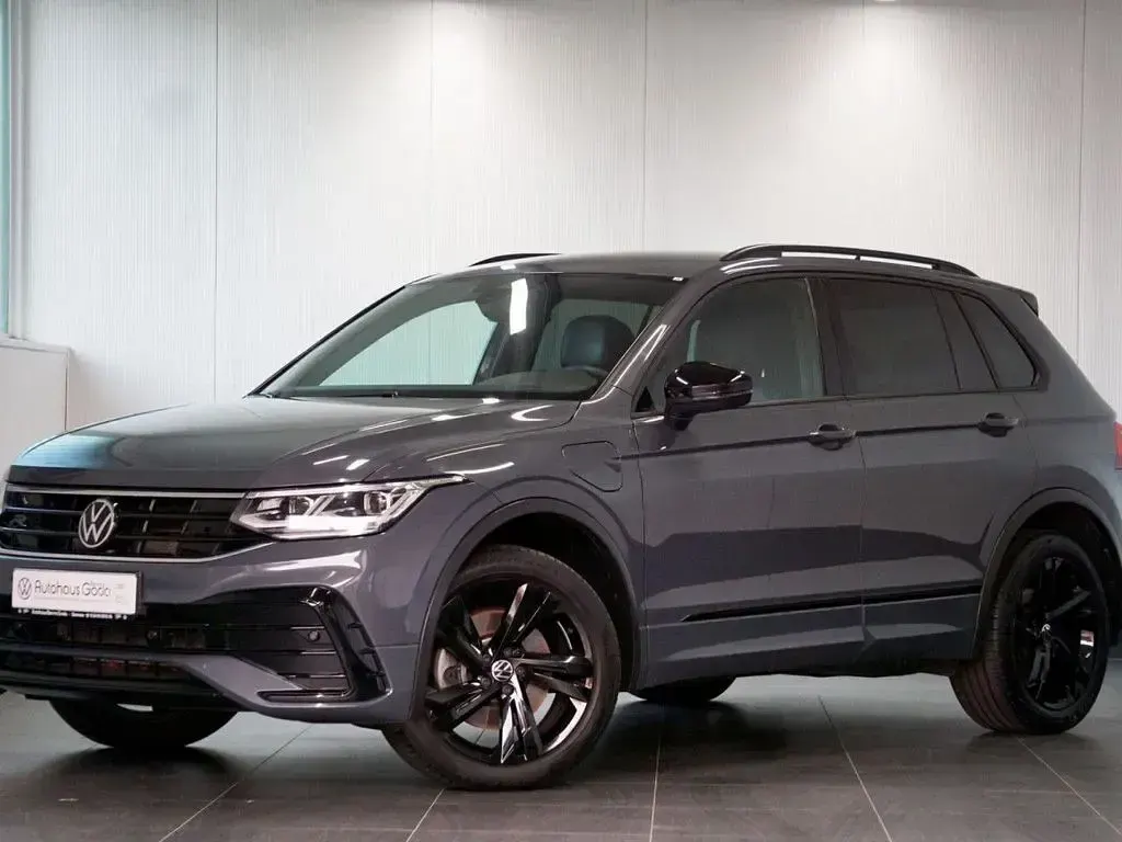 Gebraucht VW Tiguan R-line 245 PS (180 kW) 2022 Grau SUV