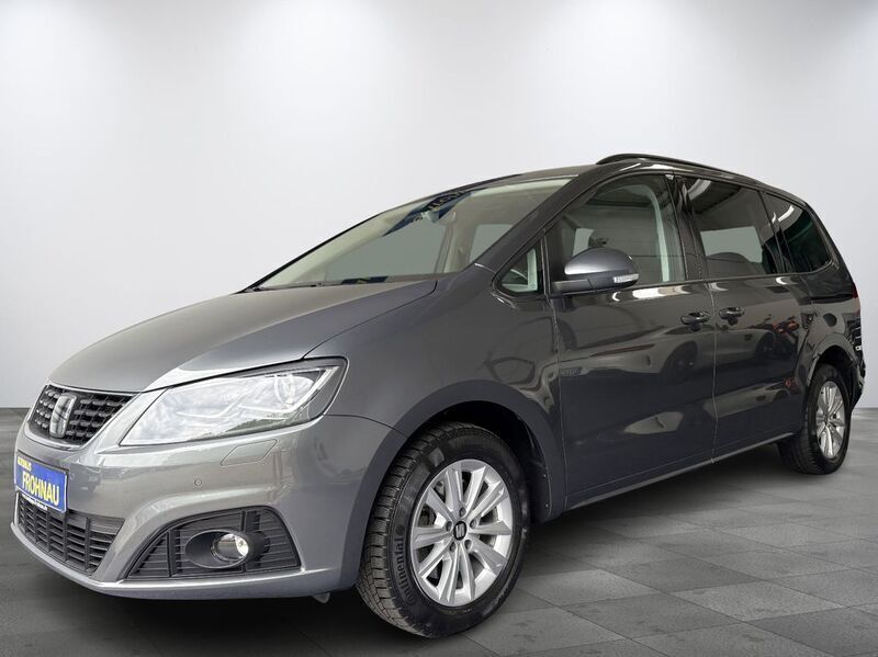 Grau Gebraucht 2019 Seat Alhambra Style Van / Kleinbus | 27.980 € (Fairer Preis) - Bild 1/4
