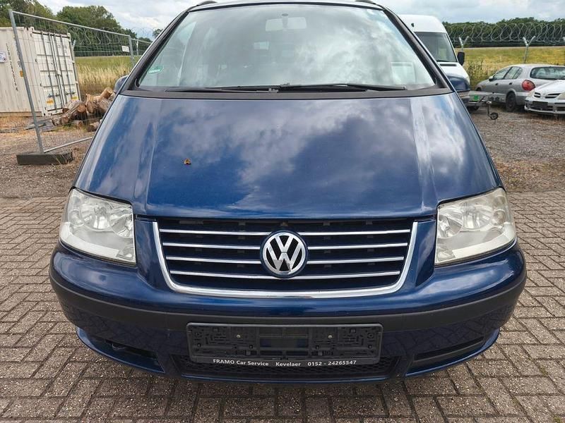 Blau Gebraucht 2005 VW Sharan Trendline Van / Kleinbus | 1.150 € (Fairer Preis) - Bild 1/4