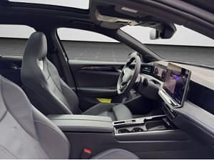 Gebraucht VW Passat R-line 177 PS (130 kW) 2025 Schwarz Limousine