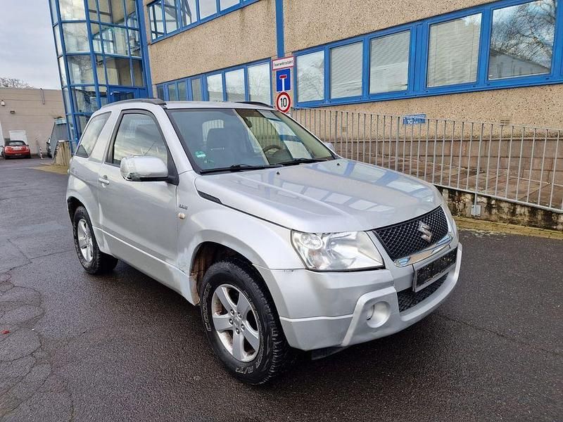 Silber Gebraucht 2008 Suzuki Grand Vitara SUV | 1.999 € (Guter Preis) - Bild 1/4