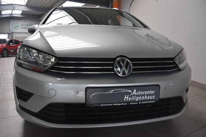 Silber Gebraucht 2014 VW Golf Sportsvan Comfortline Van / Kleinbus | 9.580 € (Fairer Preis) - Bild 1/4