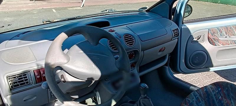 Gebraucht Renault Twingo Expression 75 PS (55 kW) 2002 Blau Kleinwagen