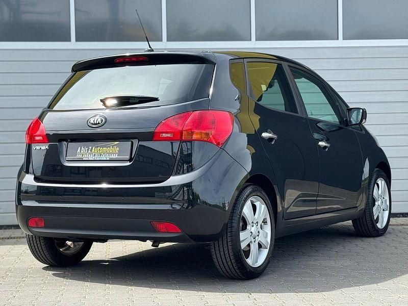 Gebraucht Kia Venga Platinum Edition 125 PS (91 kW) 2013 Schwarz Kleinwagen