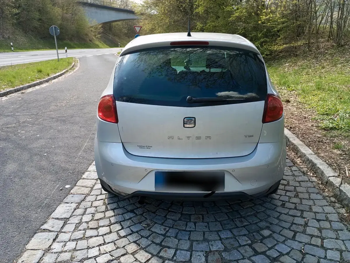 Usado Seat Altea 105 HP (77 kW) 2014 Prateado Monovolume