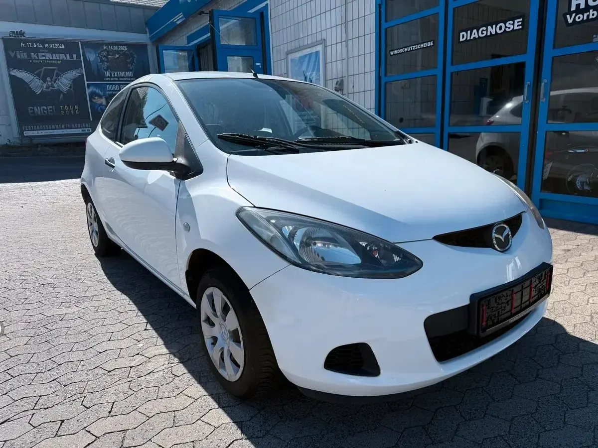 Gebraucht Mazda 2 Impuls 75 PS (55 kW) 2010 Weiß Kleinwagen