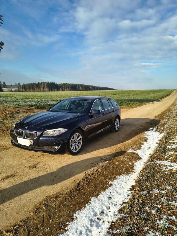 Gebraucht 2011 BMW 530 Kombi | 7.500 € (Superpreis) - Bild 1/4