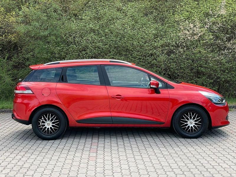 Gebraucht Renault Clio IV Dynamique 90 PS (66 kW) 2013 Rot Limousine