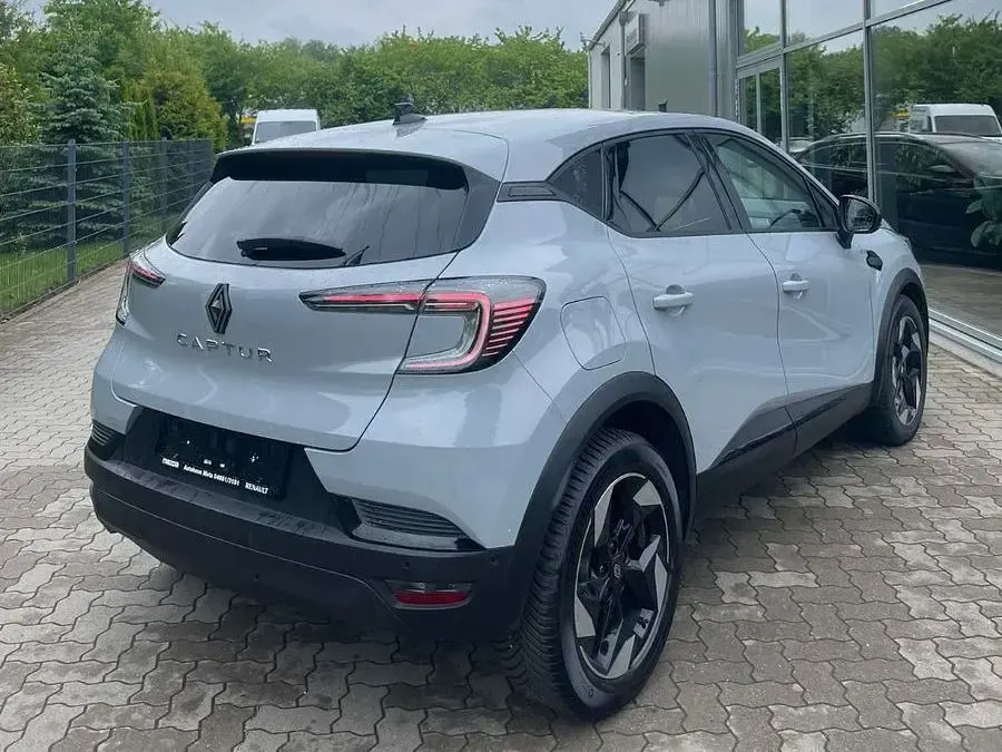 Gebraucht Renault Captur Techno 141 PS (103 kW) 2025 Grau SUV