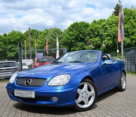 Blau Gebraucht 2000 Mercedes SLK230 AMG Cabrio | 6.999 € (Fairer Preis) - Bild 1/4