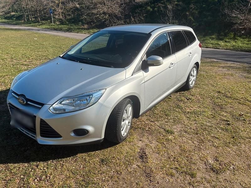 Gebraucht Ford Focus 95 PS (69 kW) 2012 Silber Cabrio