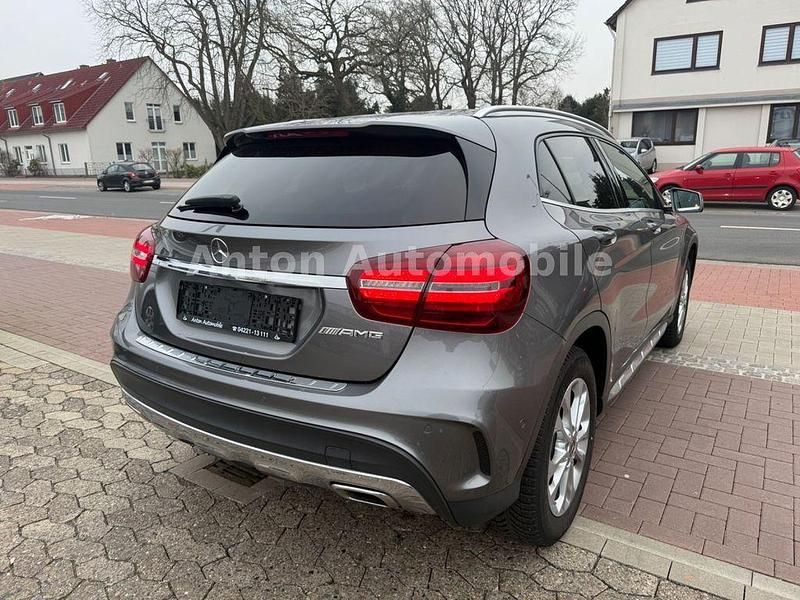 Gebraucht Mercedes GLA200 Style 156 PS (114 kW) 2019 Grau SUV