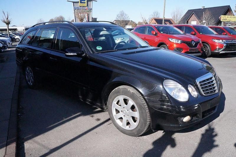 Gebraucht Mercedes E220 170 PS (125 kW) 2007 Schwarz Kombi