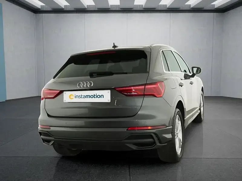 Gebraucht Audi Q3 S-Line 245 PS (180 kW) 2022 Grau SUV