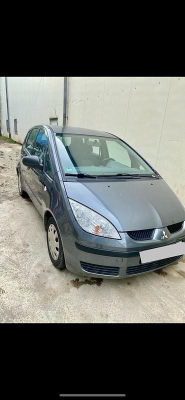 Grau Gebraucht 2005 Mitsubishi Colt Kombi | 1.000 € - Bild 1/4