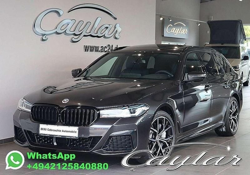 Sophistograu brilliant metalli Gebraucht 2023 BMW 540 M Sport Kombi | 61.950 € (Teuer) - Bild 1/4