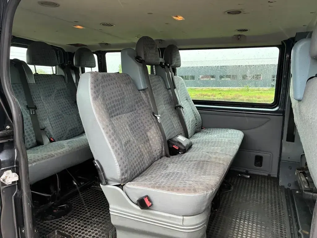 Używany Ford Transit Trend 140 KM (102 kW) 2011 Szary Kombi