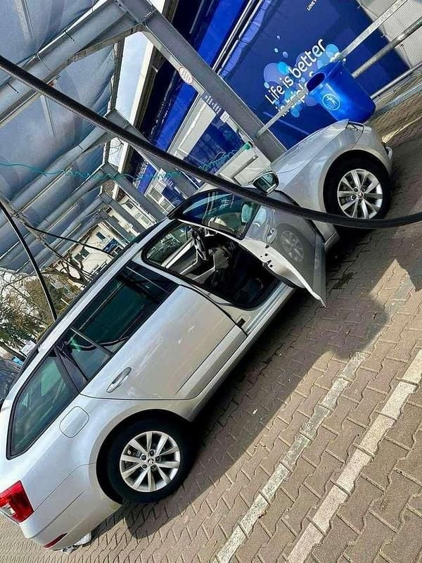 Gebraucht Skoda Octavia 170 PS (125 kW) 2019 Silber