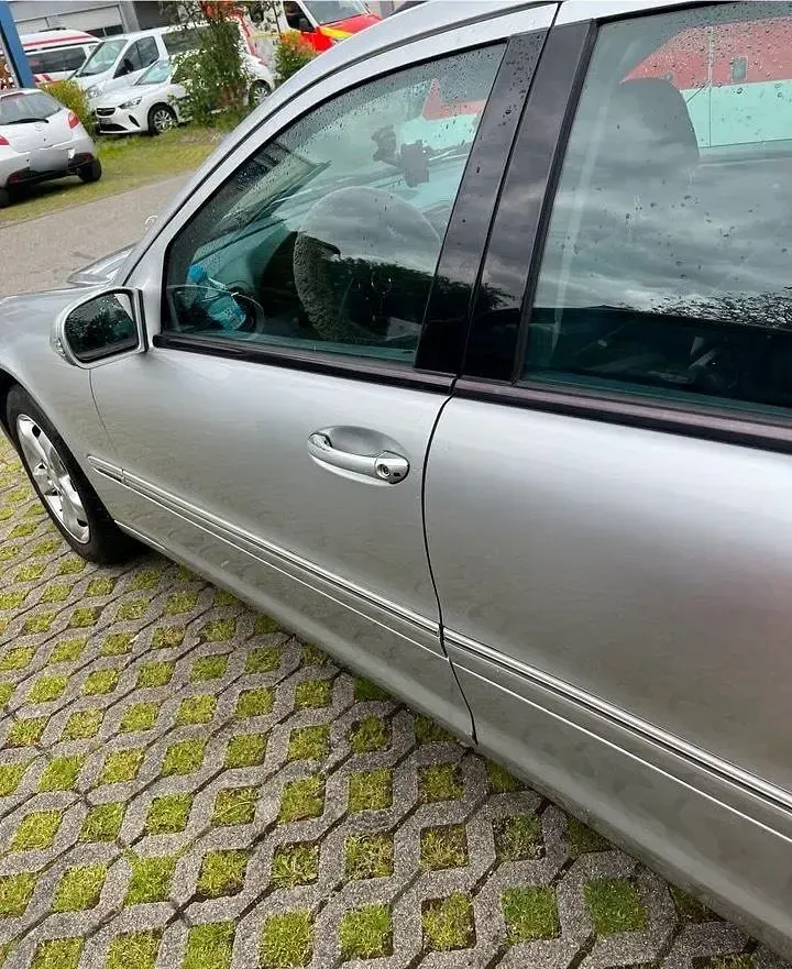 Gebraucht Mercedes C220 143 PS (105 kW) 2002 Silber Kombi