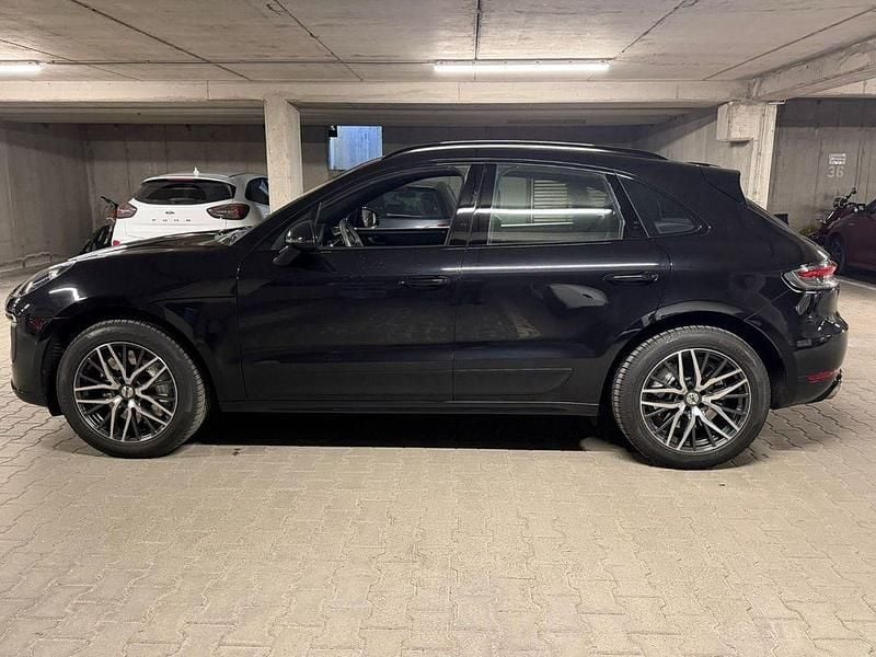 Gebraucht Porsche Macan 441 PS (324 kW) 2021 Schwarz SUV