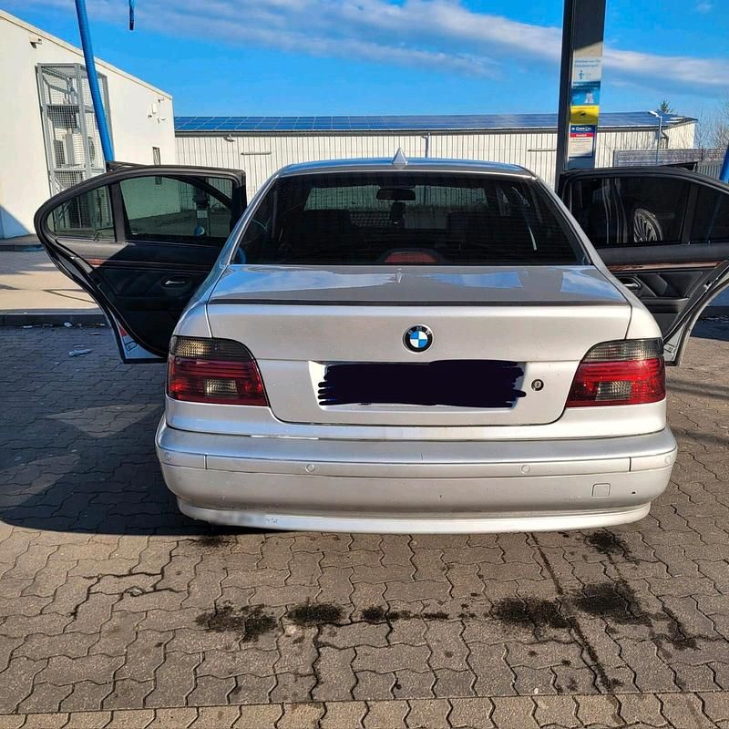 Gebraucht BMW 525 225 PS (165 kW) 2001 Silber Limousine