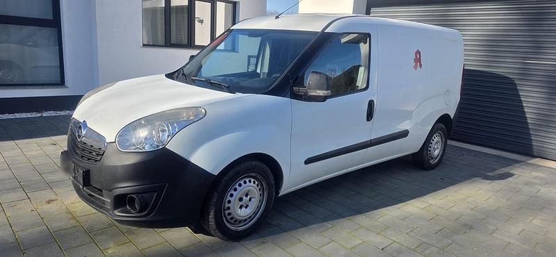 Gebraucht Opel Combo 105 PS (77 kW) 2016 Weiß Van / Kleinbus