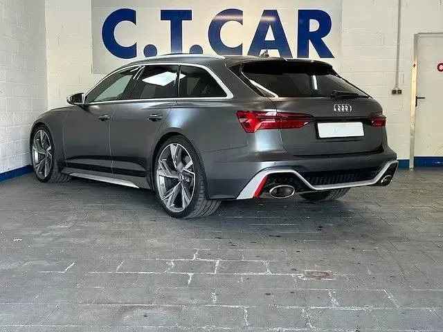 Używany Audi RS6 600 KM (441 kW) 2021 Szary Kombi