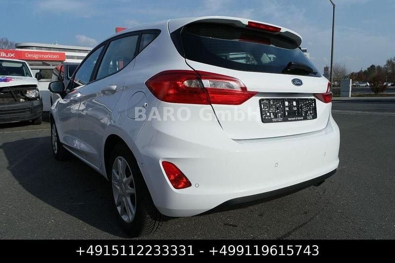 Gebraucht Ford Fiesta Cool & Connect 95 PS (69 kW) 2021 Weiß Kleinwagen