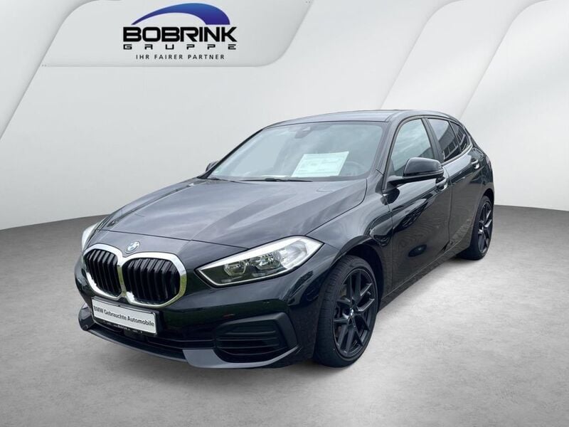 Schwarz Gebraucht 2021 BMW 116 Comfort Edition Kleinwagen | 18.940 € (Fairer Preis) - Bild 1/4